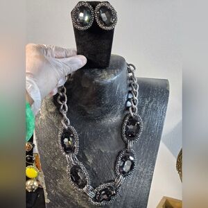 2,pc Stunning statement set unsigned designer mint condition no returns